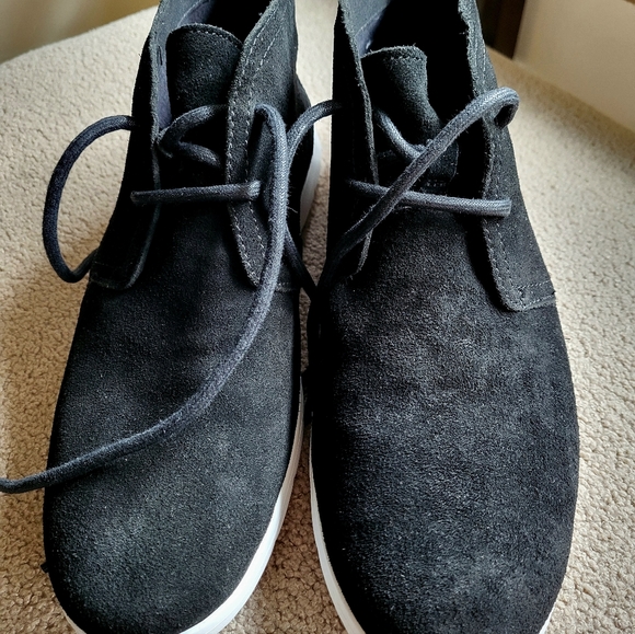 UGG Australia Black Suede Chukka Boots Size 9 - Picture 9 of 10